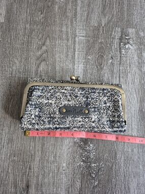 Simply Noelle Navy and Cream Patterned Clutch Wallet